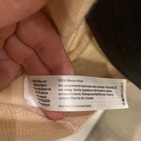 Eileen Fisher 100% Merino Wool Light pink/blush Cardigan with Pockets and Button - Picture 9 of 10